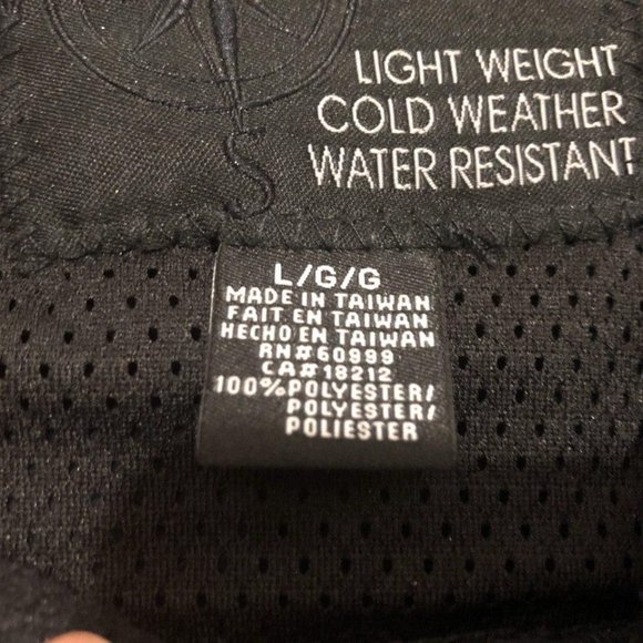 UK Sweater - Picture 6 of 6